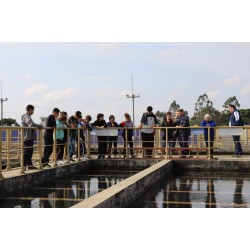 Escola da Cidadania de SJP leva jovens em visita à ETA Miringuava